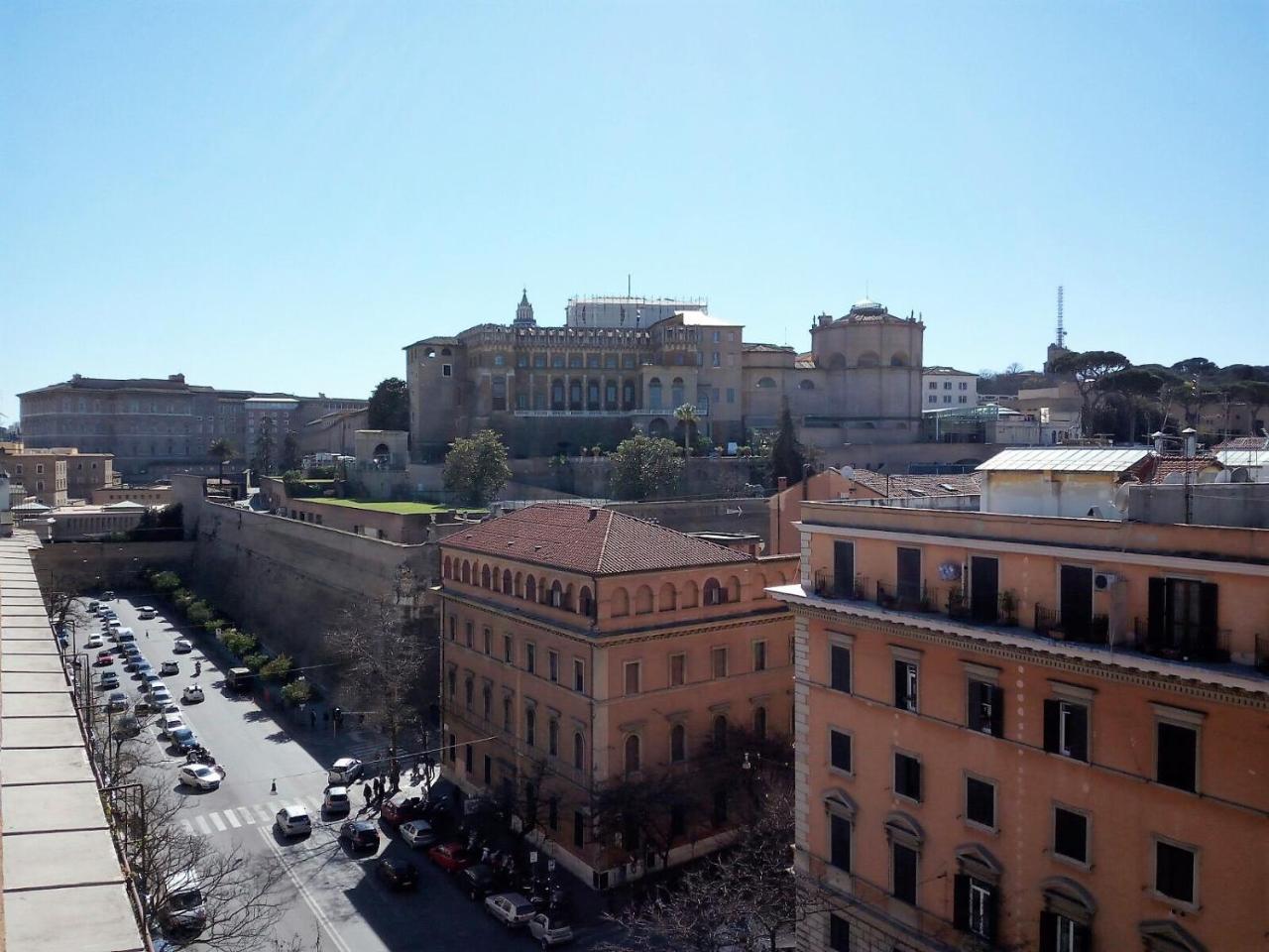 Vatican Rooms Irene Rome Exterior photo